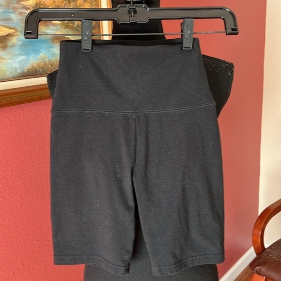 Aerie Offline High Rise Legging Biker Shorts 7inch - Picture 2 of 6